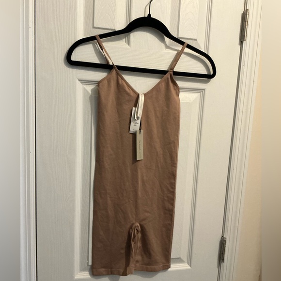 Tan Spaghetti Strap bodysuit - Picture 6 of 7